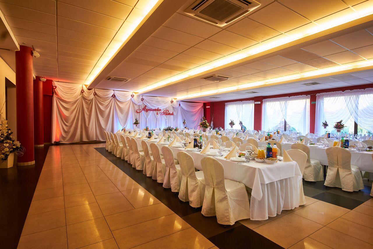 Hotel Paola Kutno Bagian luar foto