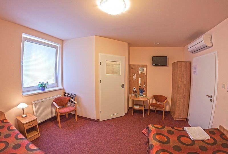 Hotel Paola Kutno Bagian luar foto