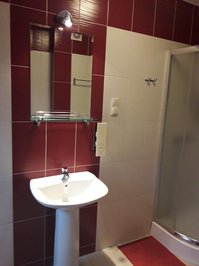 Hotel Paola Kutno Bagian luar foto