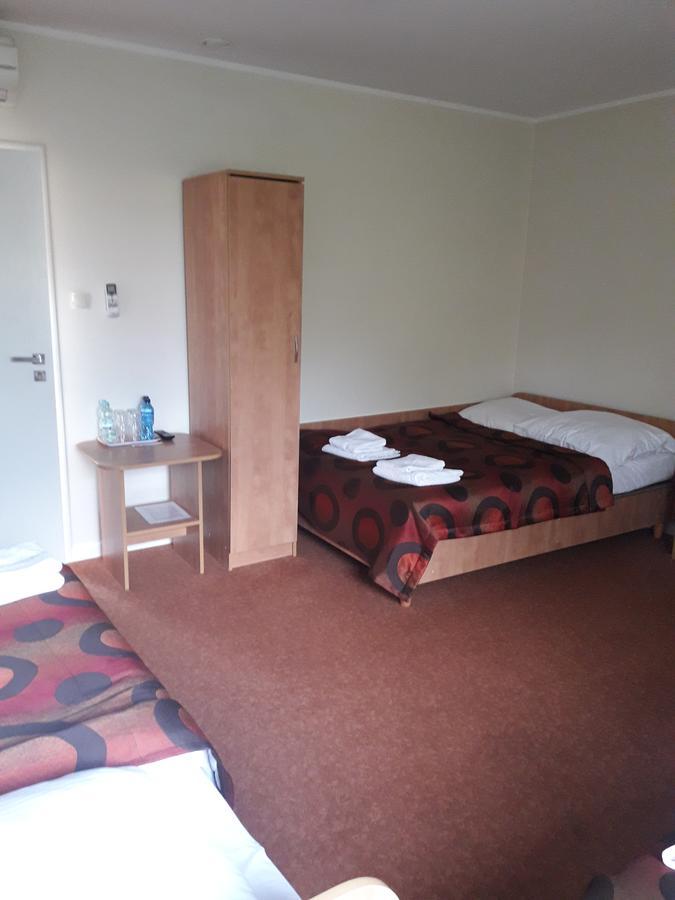 Hotel Paola Kutno Bagian luar foto