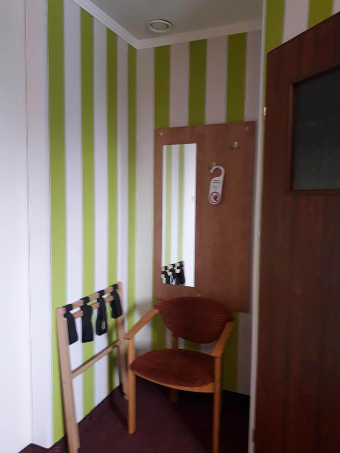 Hotel Paola Kutno Bagian luar foto